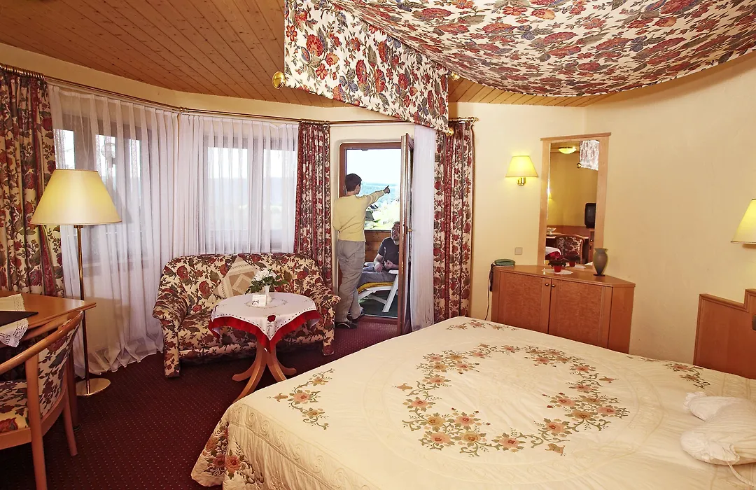 Landhotel Basler Hof-1